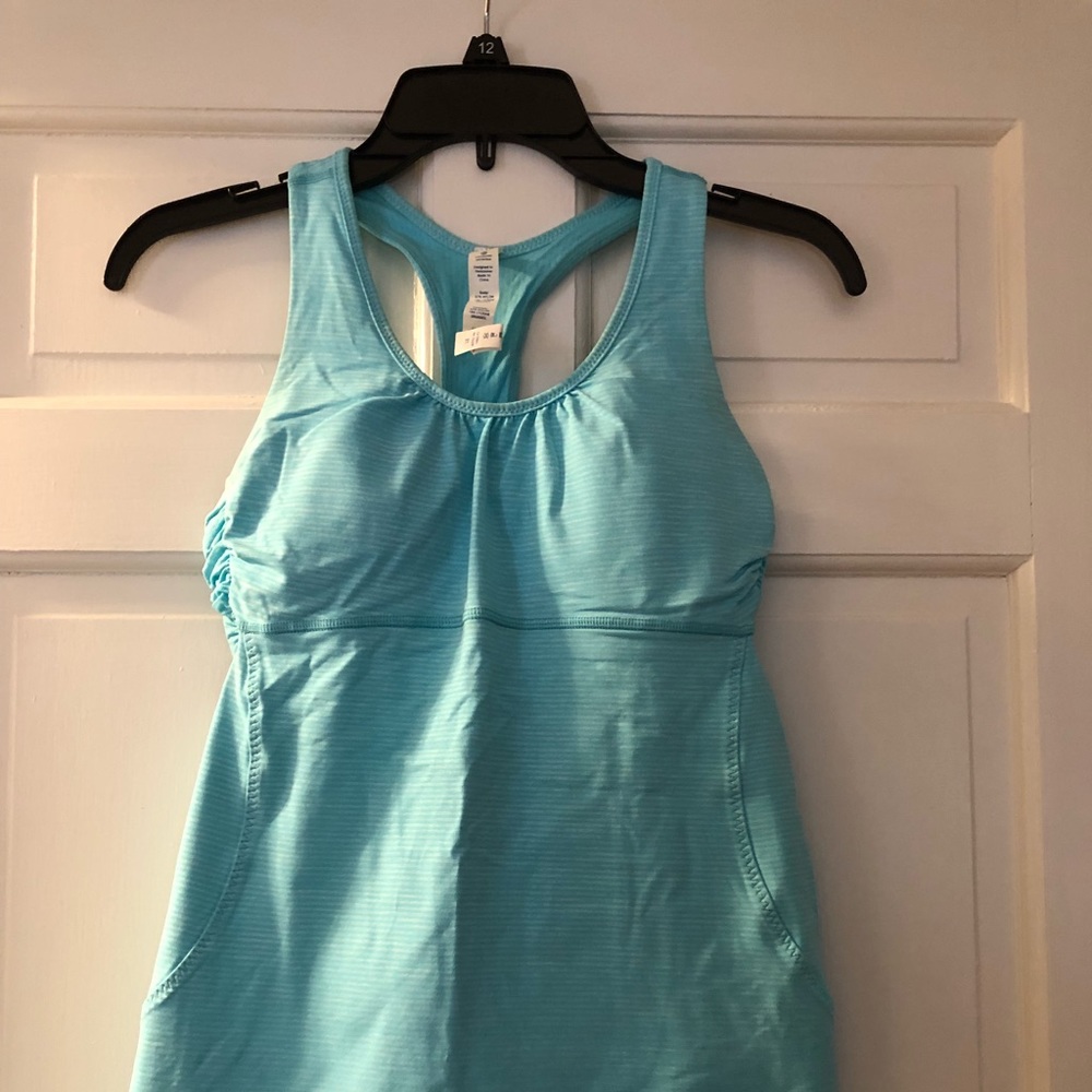 Lululemon Size 6 Racerback Tank with Built in Bra